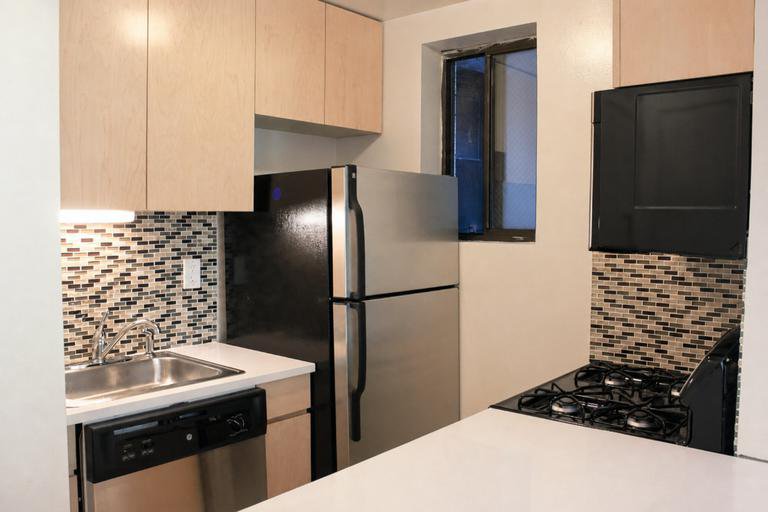 306 Mott Street, Unit 3B photo 4