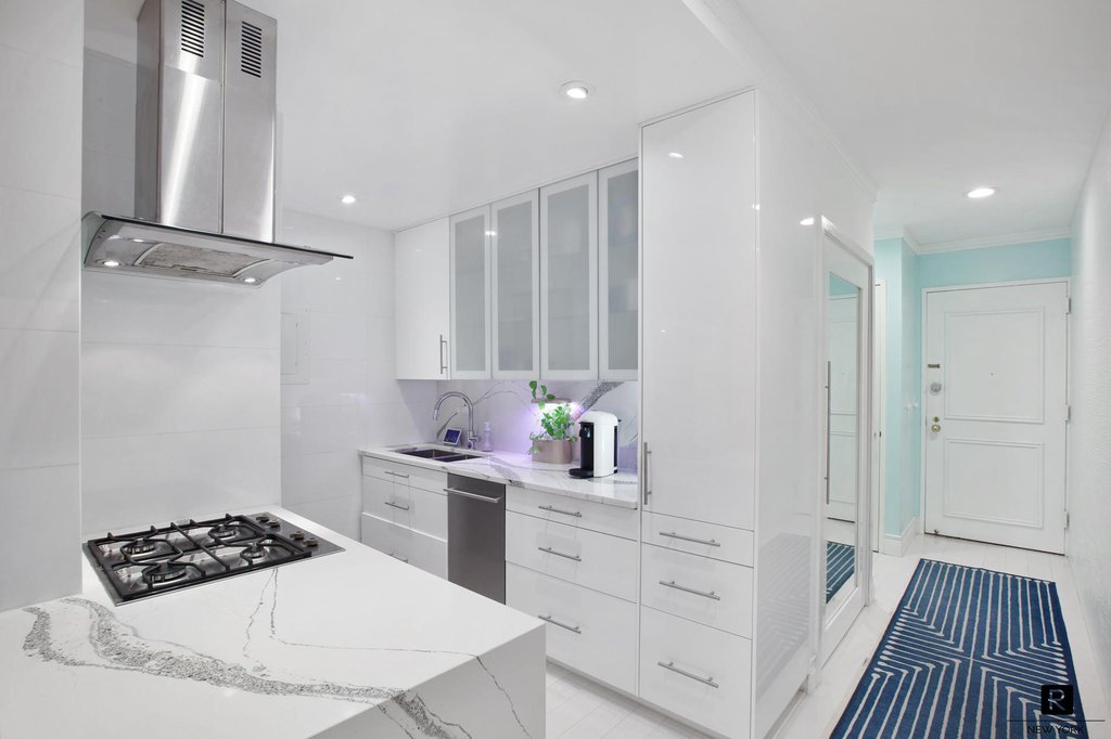 106 Central Park South, Unit 12M