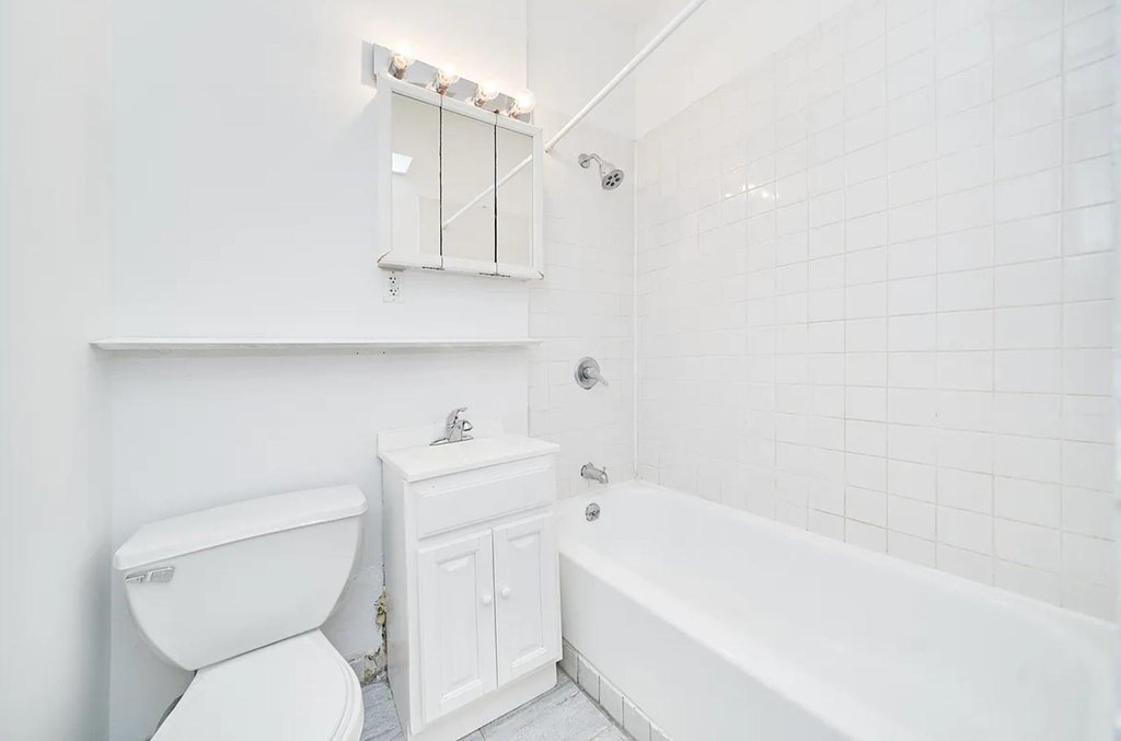 331 West 43rd Street, Unit 4A photo 5