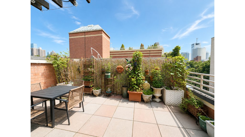 350 West 50th Street, Unit 6U photo 4