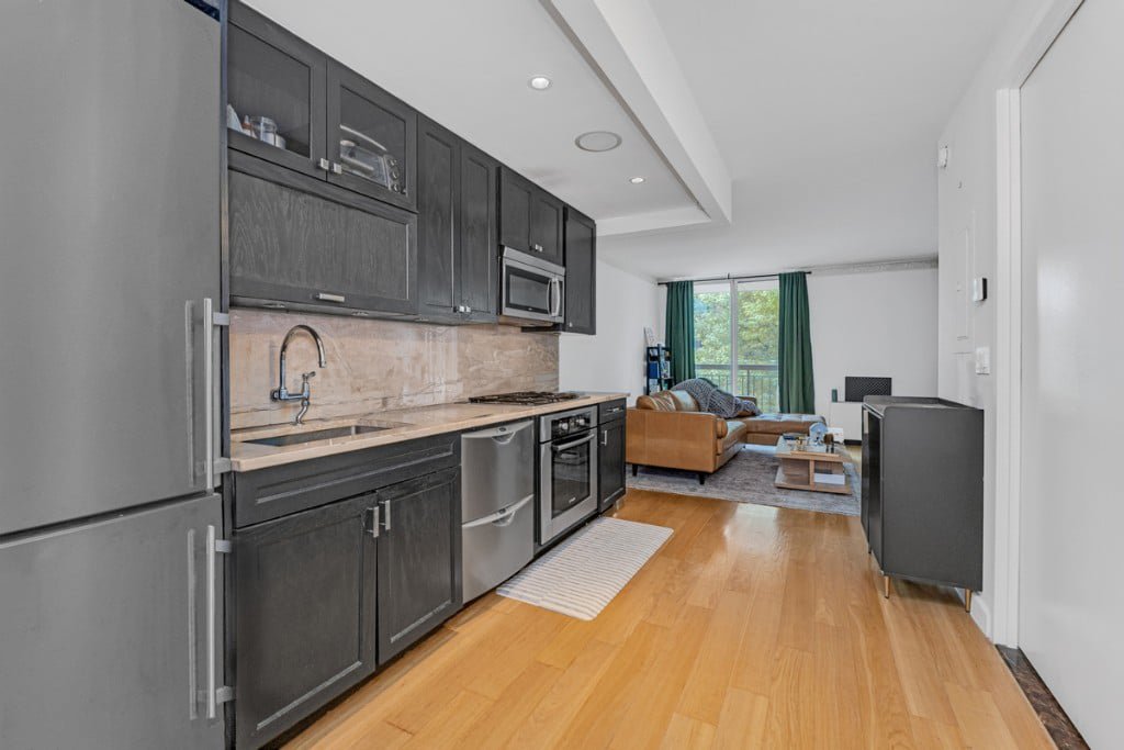 333 Rector Place, Unit 502 photo 9