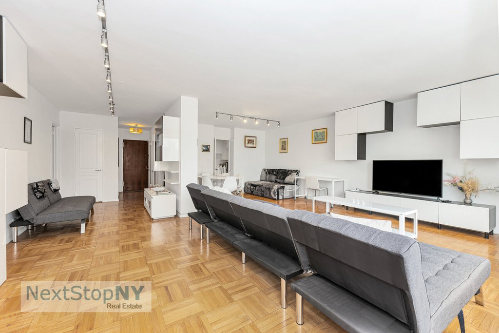 303 East 57th Street, Unit 24E photo 4