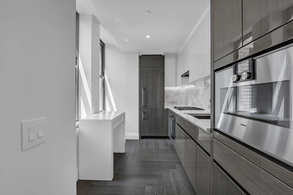 303 Park Avenue, Unit 2701 photo 7