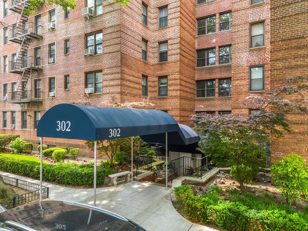302 96th Street, Unit 4G photo 2