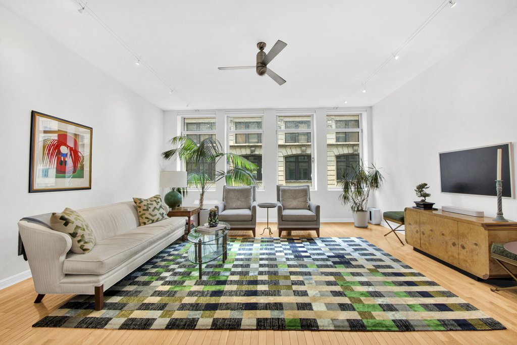 252 Seventh Avenue, Unit 10F photo 2