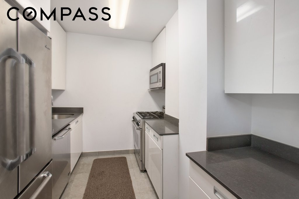 99 John Street, Unit 208 photo 4