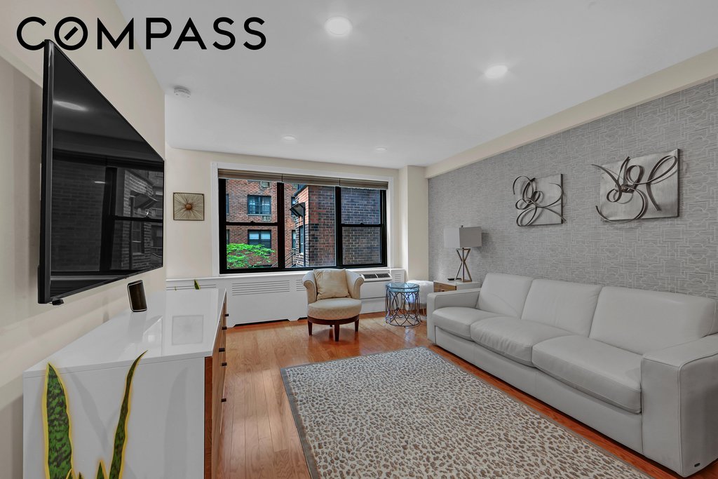 2 Tudor City Place, Unit 1NS photo 3