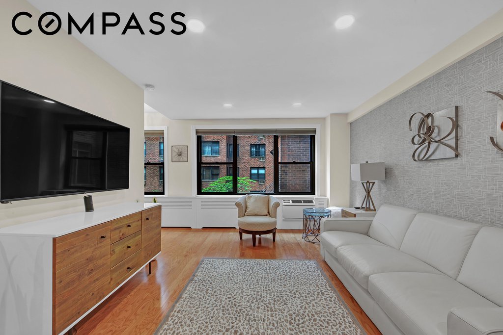 2 Tudor City Place, Unit 1NS photo 4