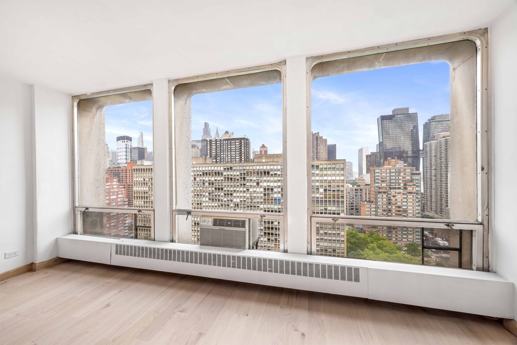333 East 30th Street, Unit 20B