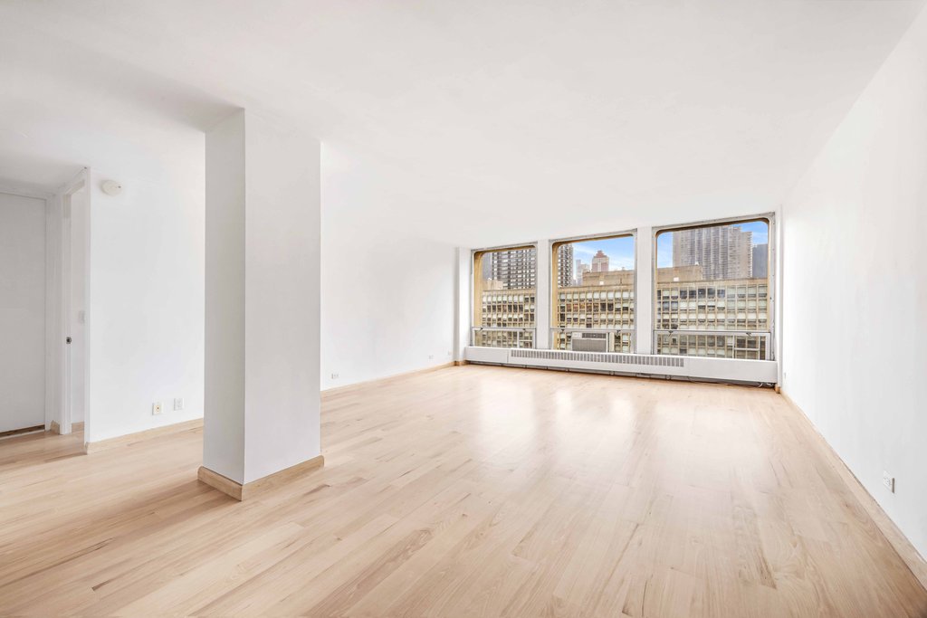 333 East 30th Street, Unit 20B photo 2