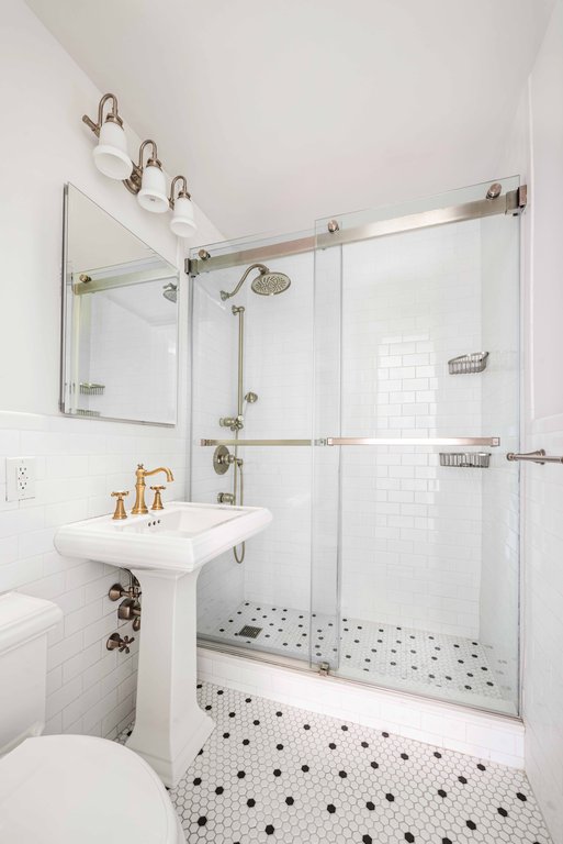 333 East 30th Street, Unit 20B photo 8