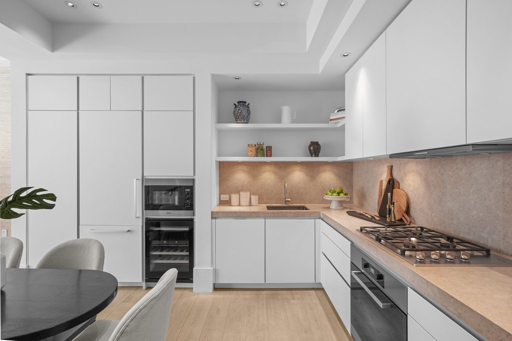 404 Park Avenue South, Unit 6A photo 5