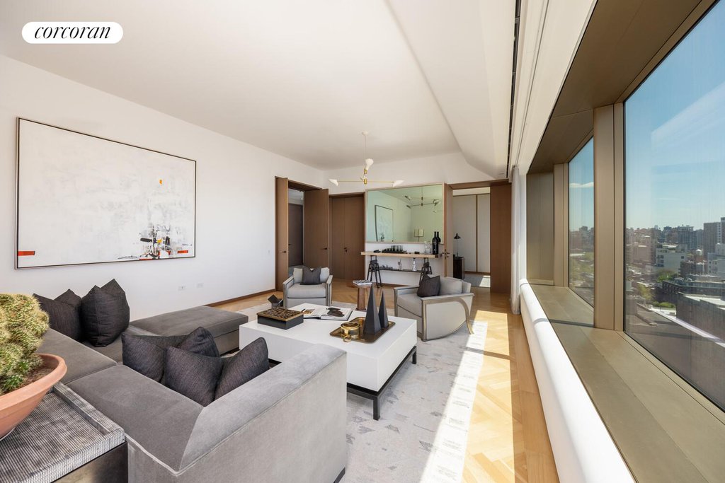 551 West 21st Street, Unit 16B photo 3