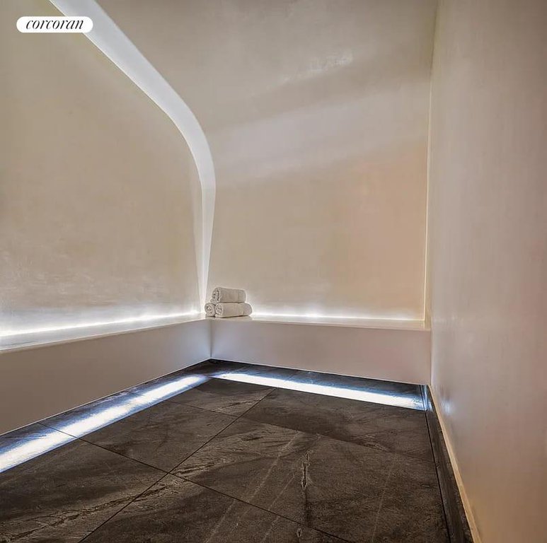 551 West 21st Street, Unit 16B photo 25