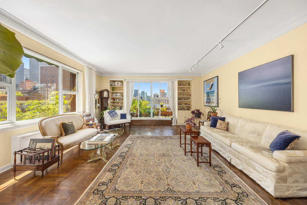 139 East 63rd Street, Unit PHA photo 2