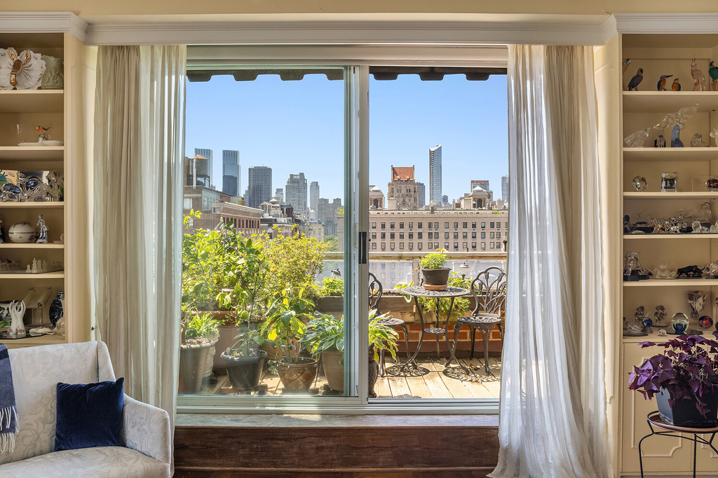 139 East 63rd Street, Unit PHA photo 5
