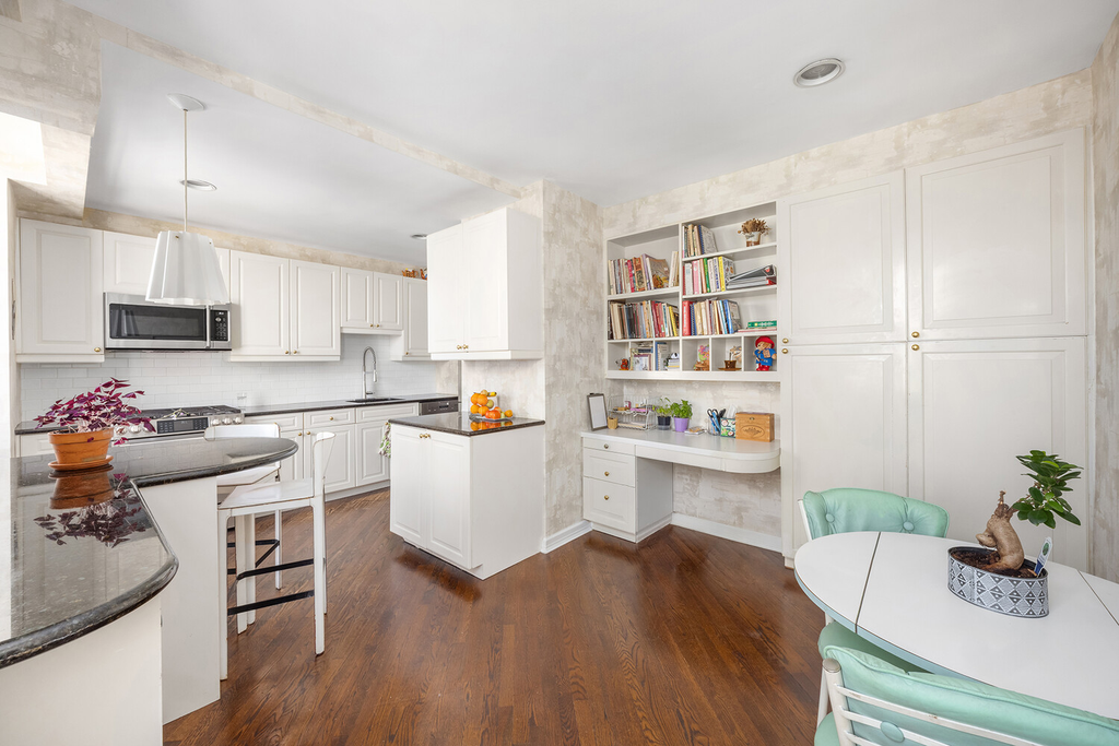 139 East 63rd Street, Unit PHA photo 16