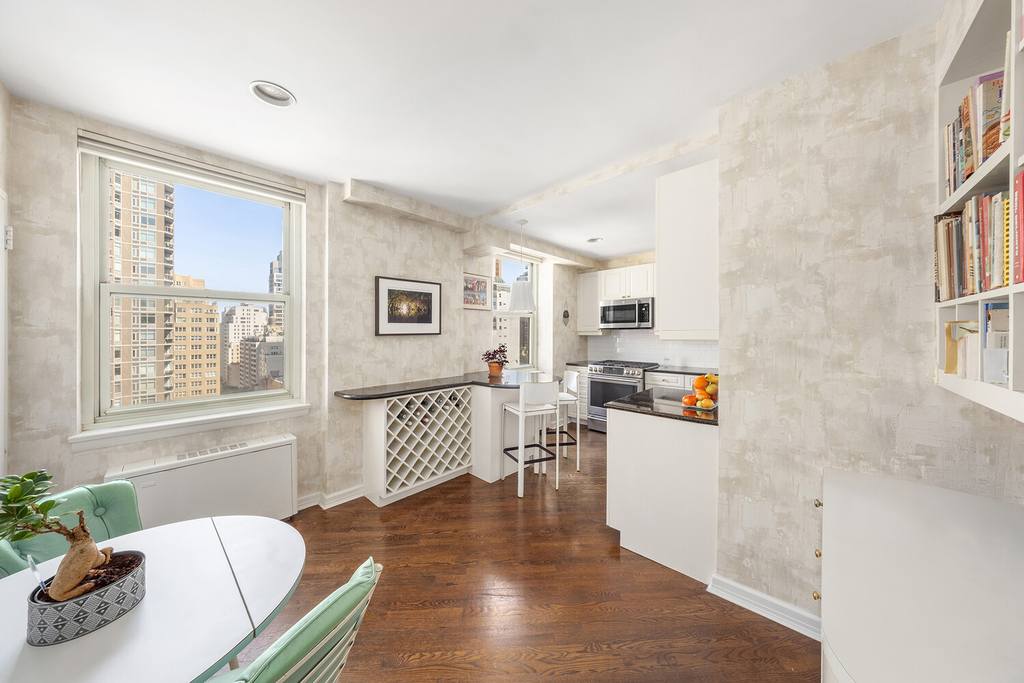 139 East 63rd Street, Unit PHA photo 17