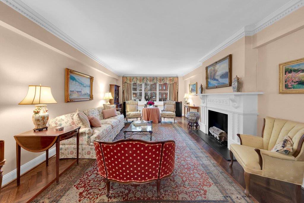 710 Park Avenue, Unit 2A