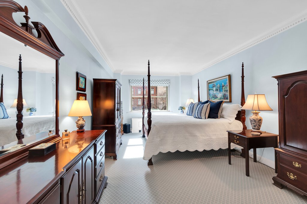 710 Park Avenue, Unit 2A photo 5