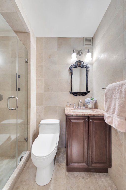 710 Park Avenue, Unit 2A photo 6