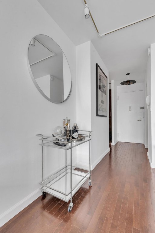 301 East 79th Street, Unit 28K photo 6