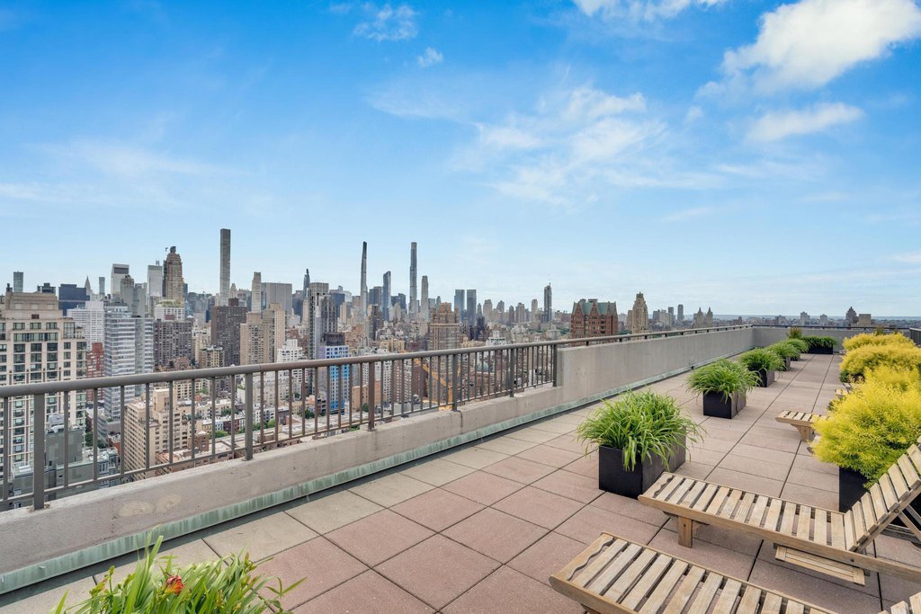 301 East 79th Street, Unit 28K photo 8