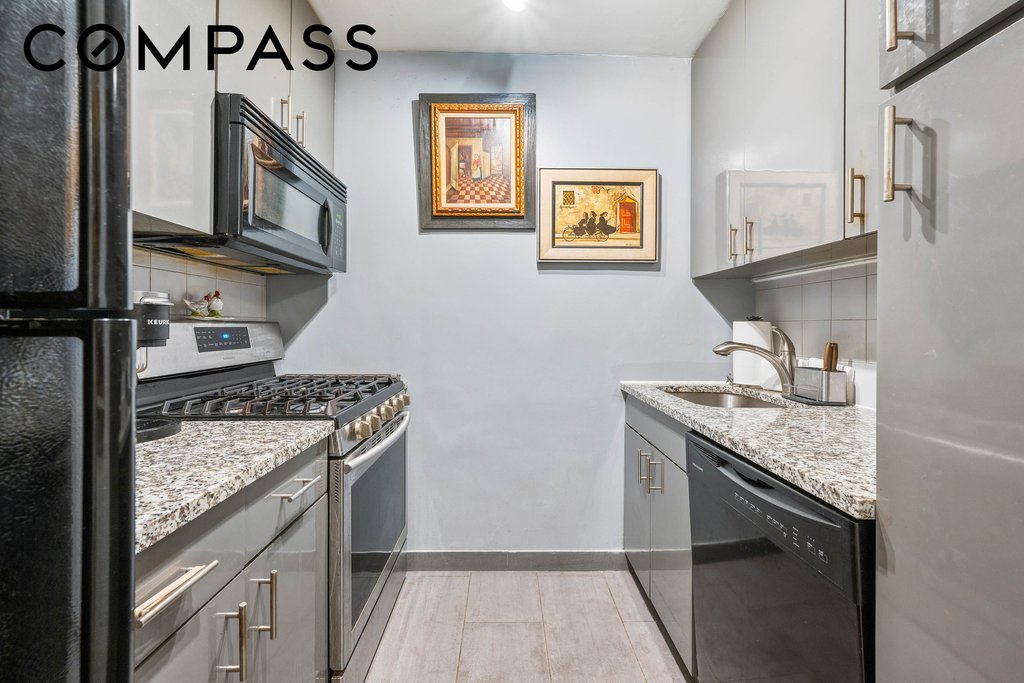401 East 65th Street, Unit 6J photo 3