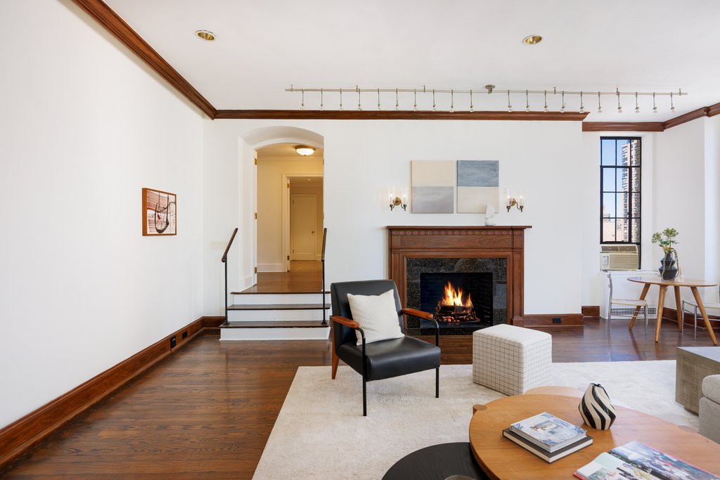 350 West 57th Street, Unit 19D photo 2