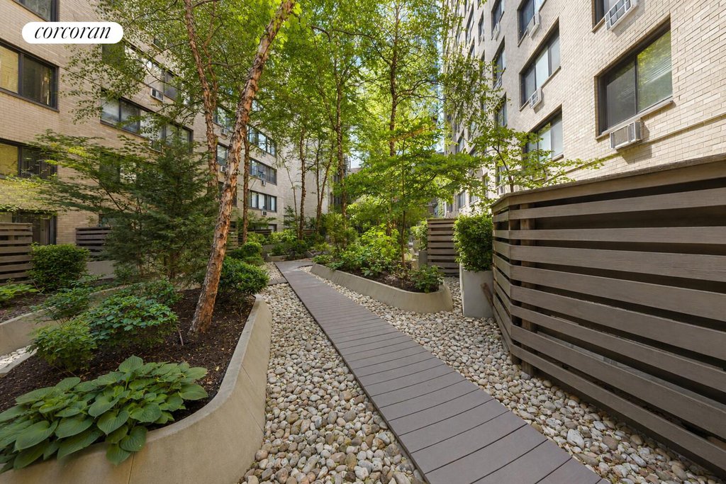 16 West 16th Street, Unit 7RS photo 14
