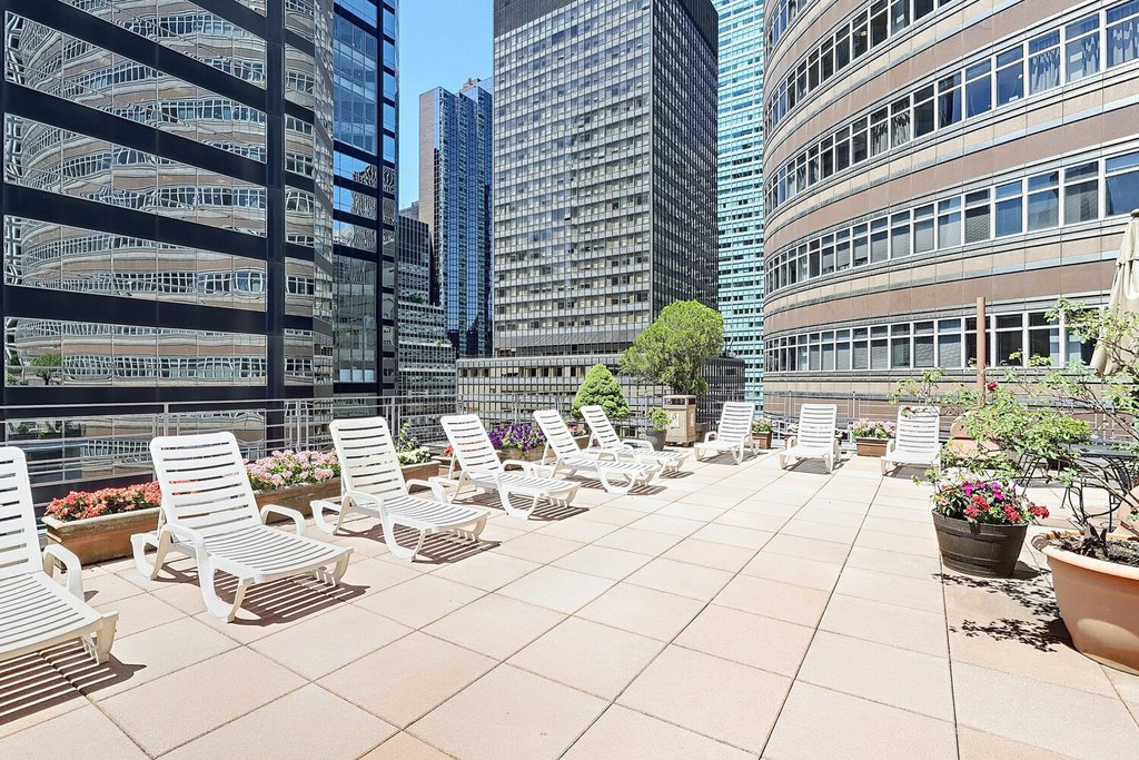 211 East 53rd Street, Unit 9L photo 14