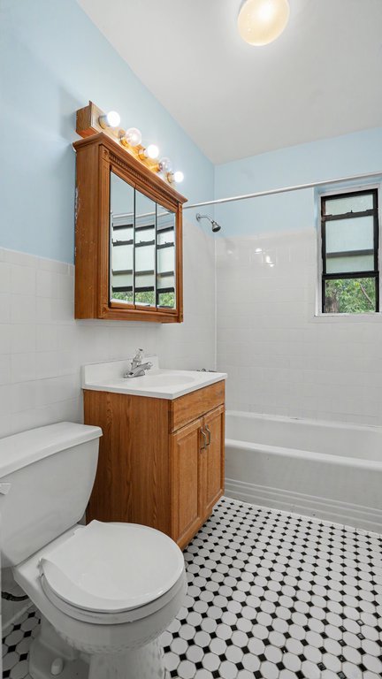 491 Grandview Avenue, Unit 2B photo 11