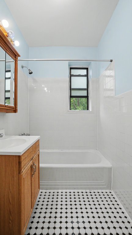 491 Grandview Avenue, Unit 2B photo 12