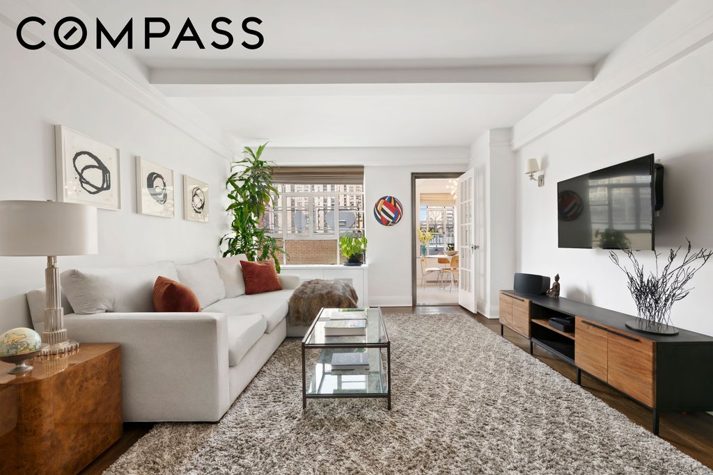 320 Central Park West, Unit 5L photo 3