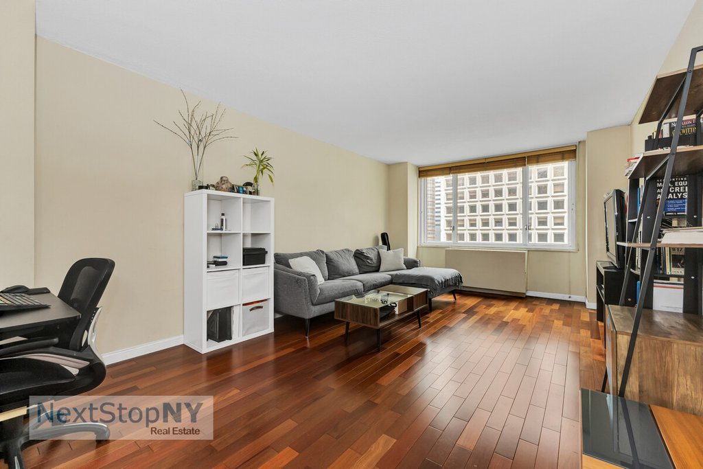 245 East 54th Street, Unit 16C