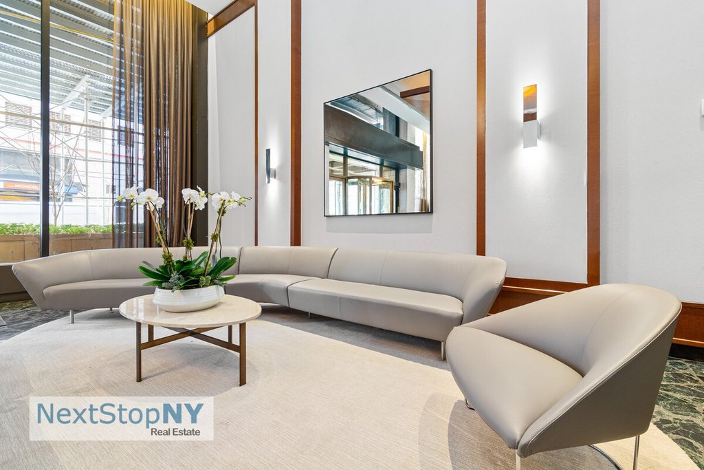 245 East 54th Street, Unit 16C photo 10
