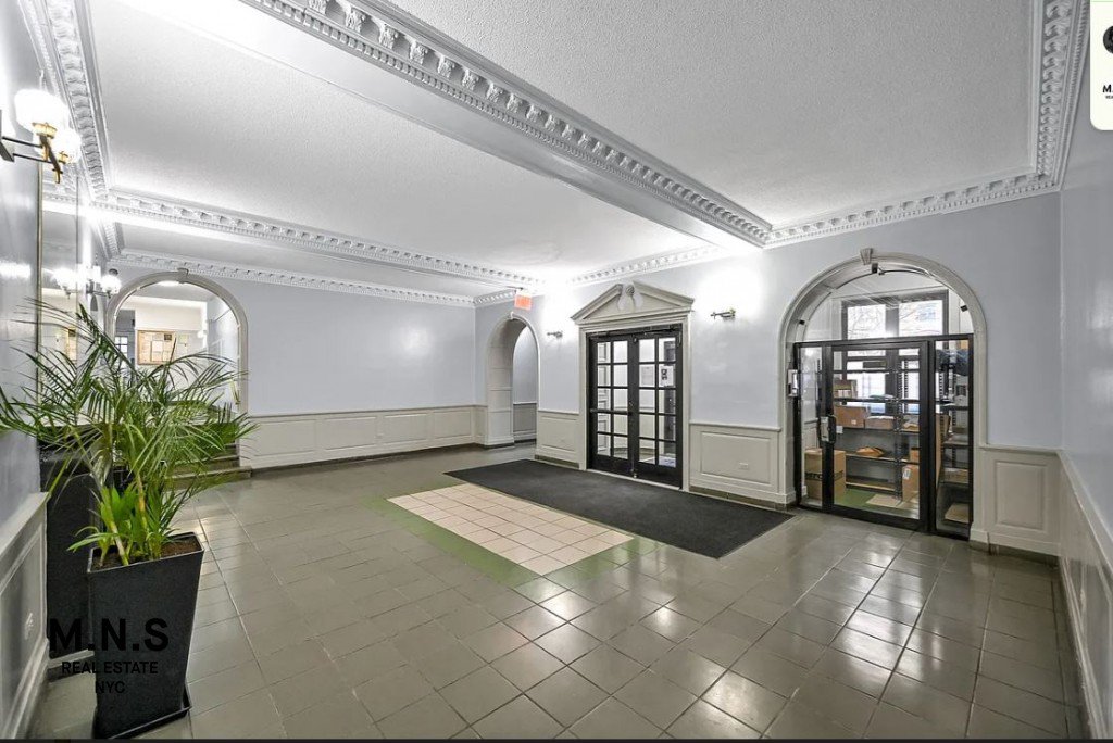 155-01 90th Avenue, Unit 3A photo 3