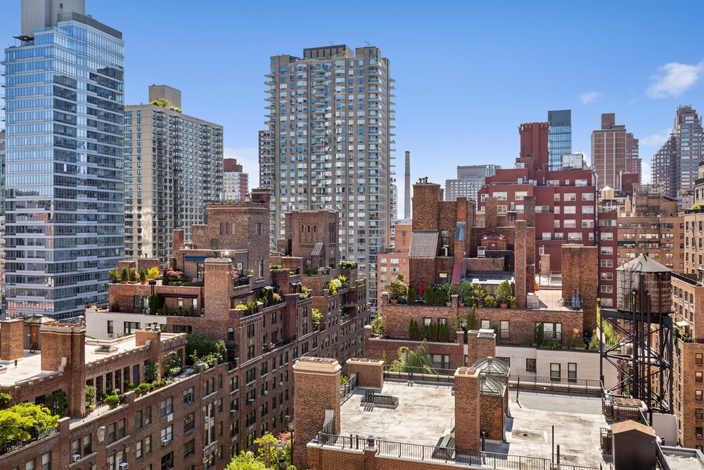 203 East 72nd Street, Unit 15D photo 5