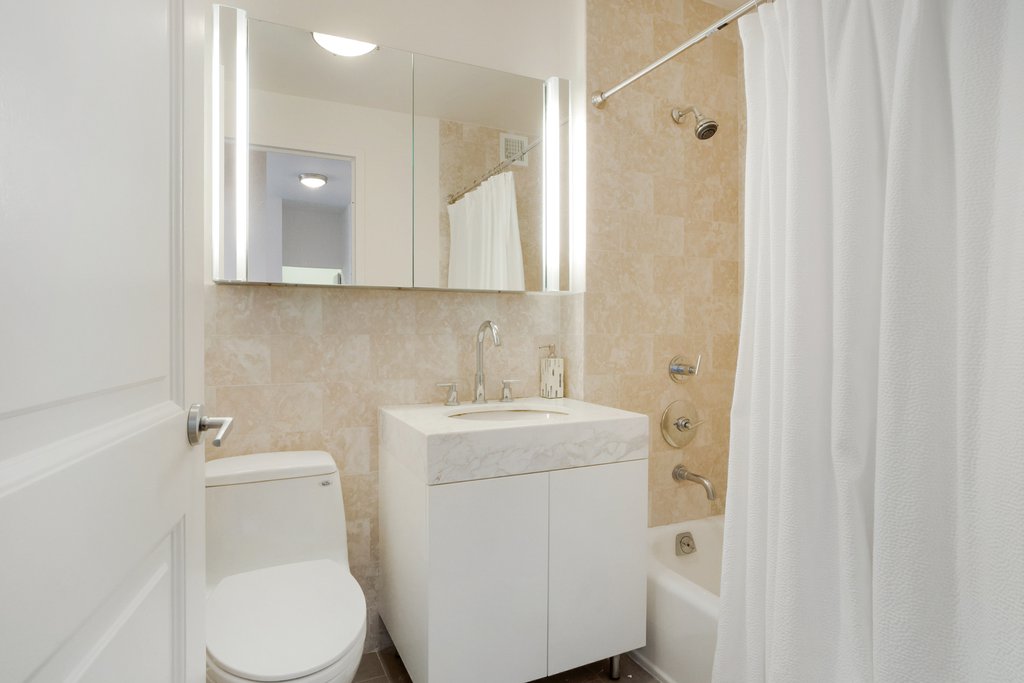 300 East 64th Street, Unit 8C photo 5