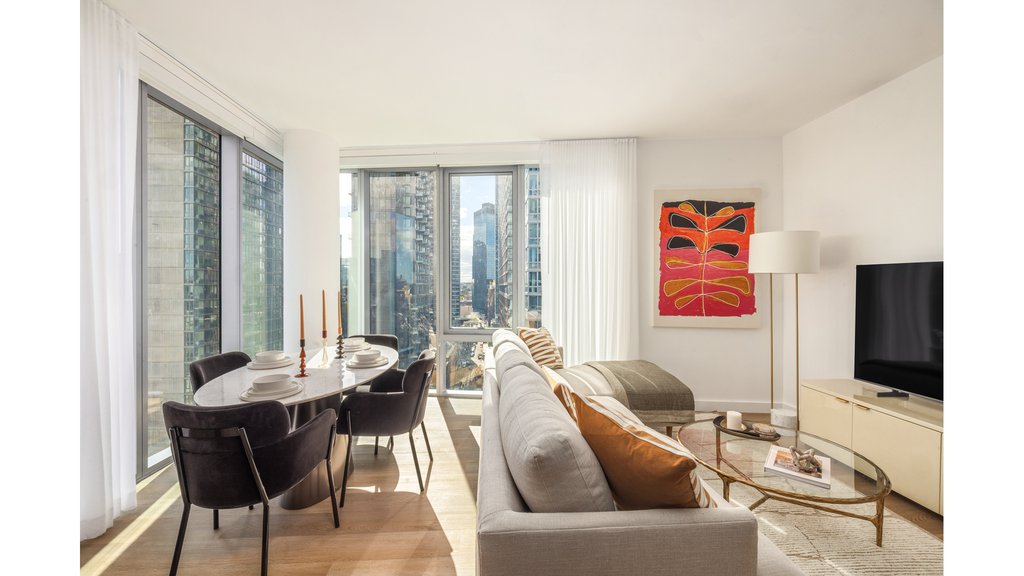 89 Dekalb Avenue, Unit 22F