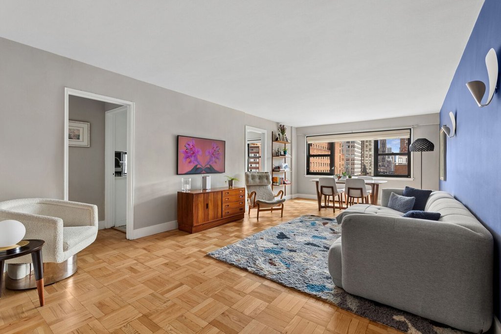 345 East 69th Street, Unit 12F