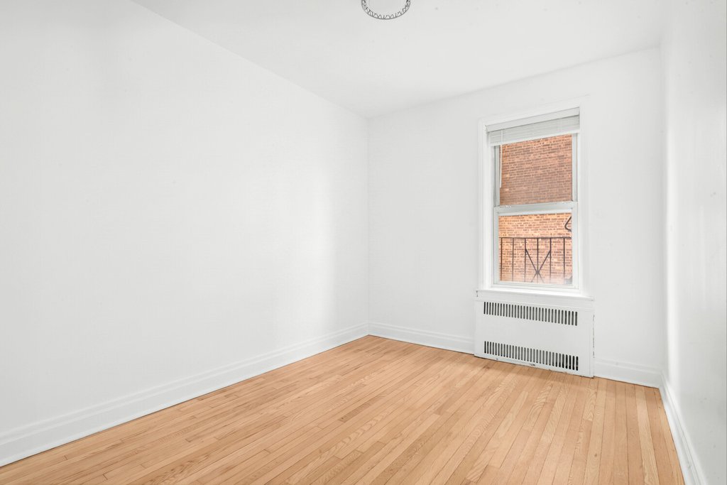 124-16 84th Road, Unit 2C photo 5