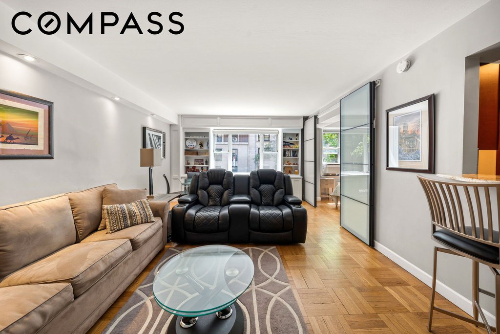 310 Lexington Avenue, Unit 2H photo 3
