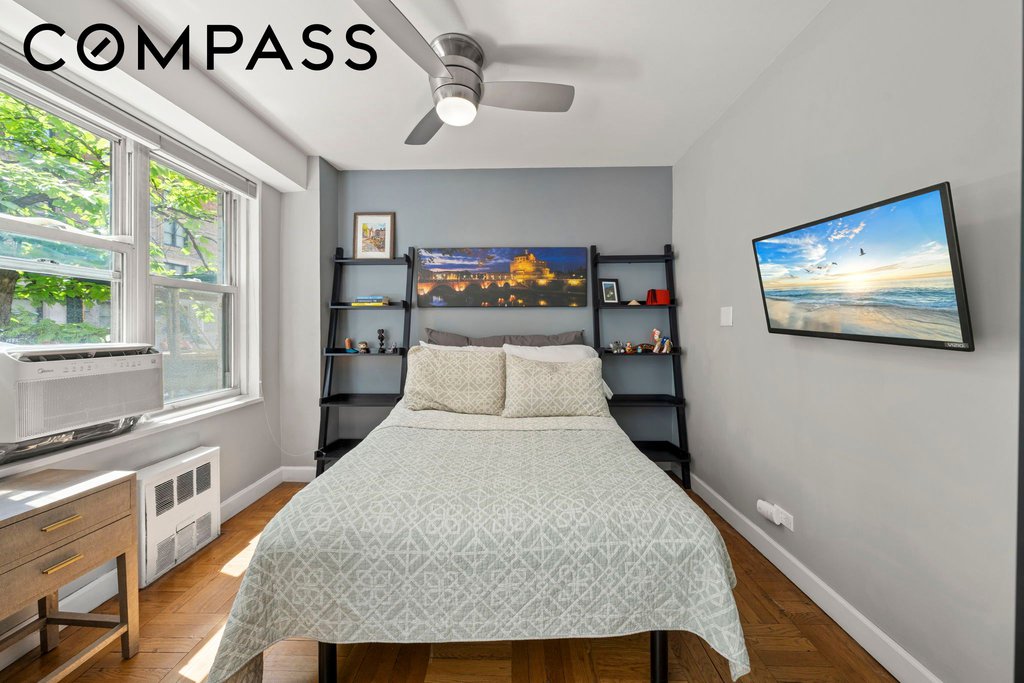 310 Lexington Avenue, Unit 2H photo 7