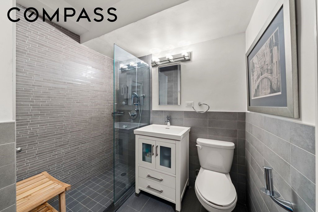 310 Lexington Avenue, Unit 2H photo 8