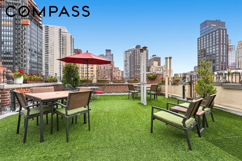 321 East 54th Street, Unit 3D photo 6