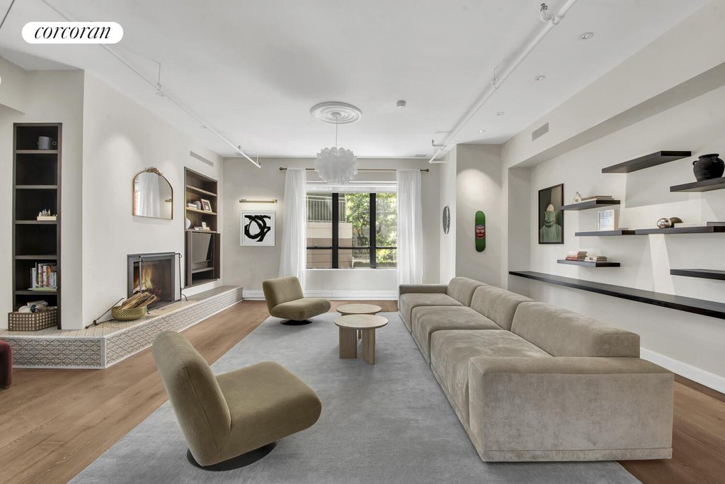 708 Greenwich Street, Unit 4/5F photo 2