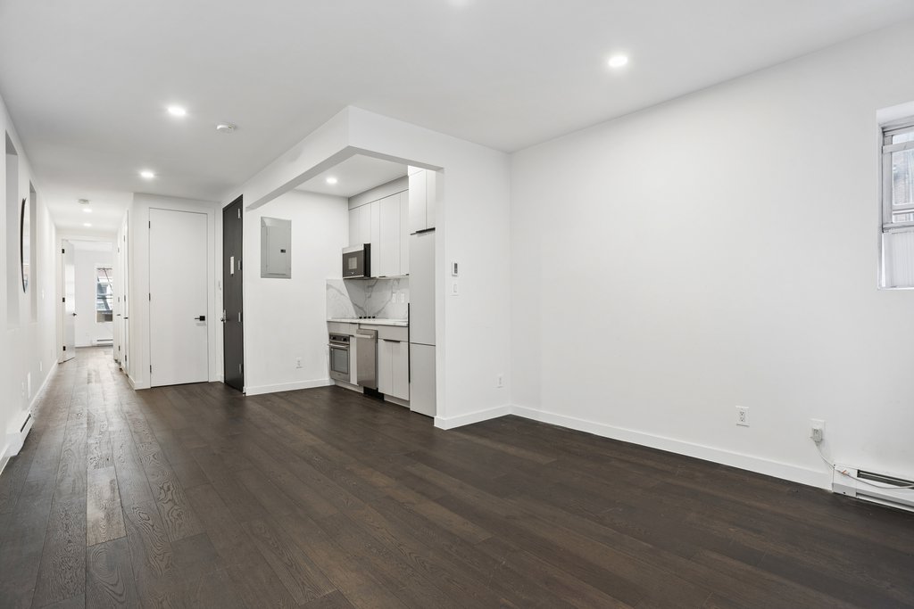 231 Sullivan Street, Unit 2 photo 2