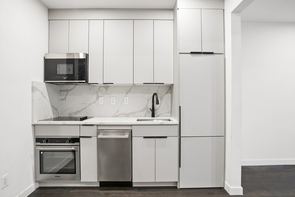 231 Sullivan Street, Unit 2 photo 3