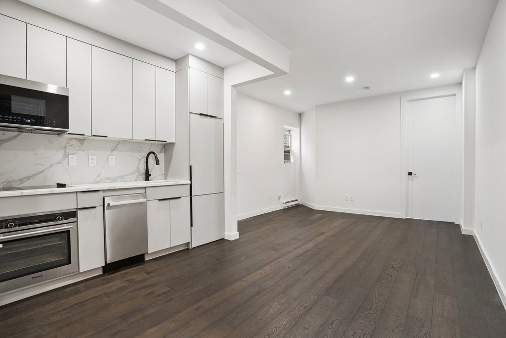 231 Sullivan Street, Unit 2 photo 4